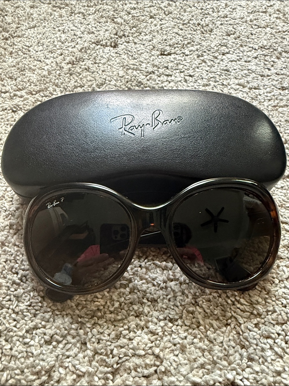 Ray-Ban Round Polarized Oversized Sunglasses in Tortoise with Dark Lenses